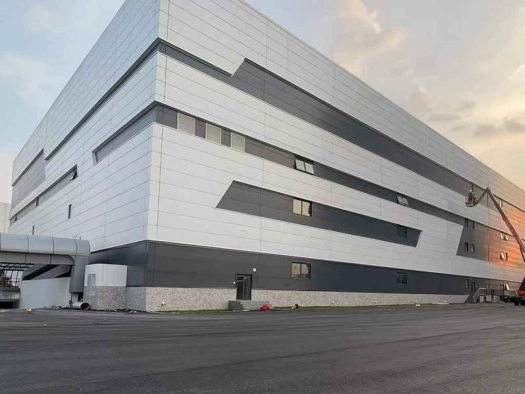 Вертикальная угловая сэндвич панель из пенополистирола
